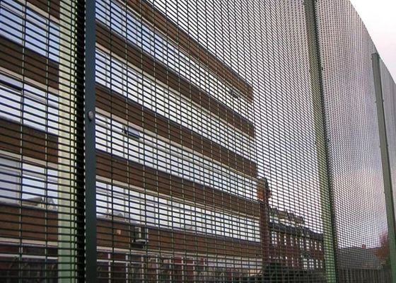 8 # 358 Anti Climb Wire Mesh 13x75mm Hole แผ่นตาข่ายเชื่อมสังกะสีความต้านทานสนิม