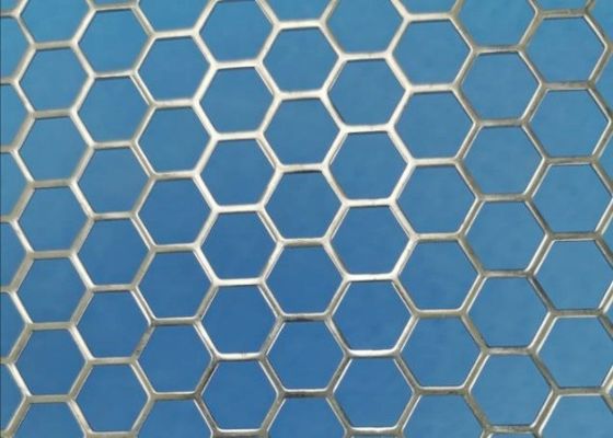ขนาดหลุม 100 มิลลิเมตร แผ่น perforated Hexagonal การแยกการกรองที่ประสิทธิภาพในอุตสาหกรรม