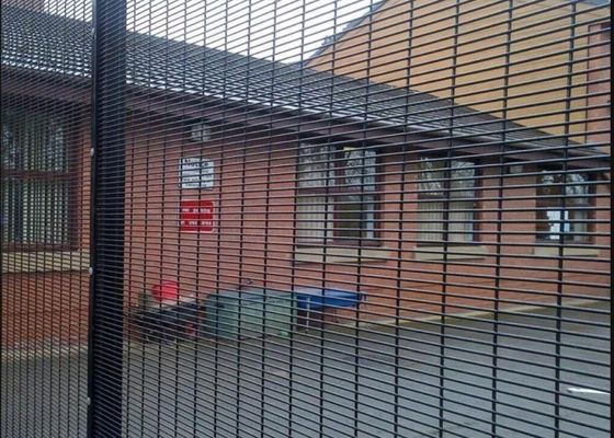 8 # 358 Anti Climb Wire Mesh 13x75mm Hole แผ่นตาข่ายเชื่อมสังกะสีความต้านทานสนิม