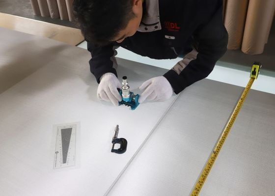 ม้วนลวดตาข่ายสแตนเลสแบบดูเพล็กซ์ 2205 ใช้ในภาชนะรับความดัน