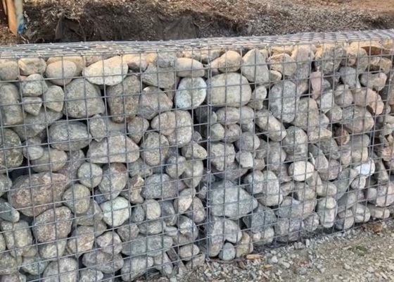 ISO45001 Zn-5 Al แผ่นตาข่ายลวดเชื่อมสังกะสีสำหรับกำแพงกันดิน Gabion