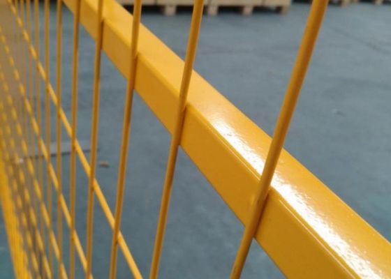 SGS Anticorrosion Pvc Coated Wire Mesh Panels แผงฟันดาบชั่วคราวของแคนาดา