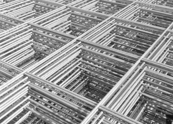 แผงตาข่ายลวดเชื่อมเหล็กชุบสังกะสี 1.0 มม. พร้อมขนาดช่อง 50x50 มม. ติดตั้งง่าย