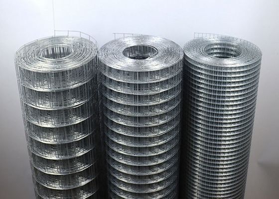 Aviaries 30M ความยาว Welded Wire Mesh Rolls With Hot Dip Galvanized Surface Finish Treatment ผิวที่ปรับปรุงผ่านการปรับปรุง